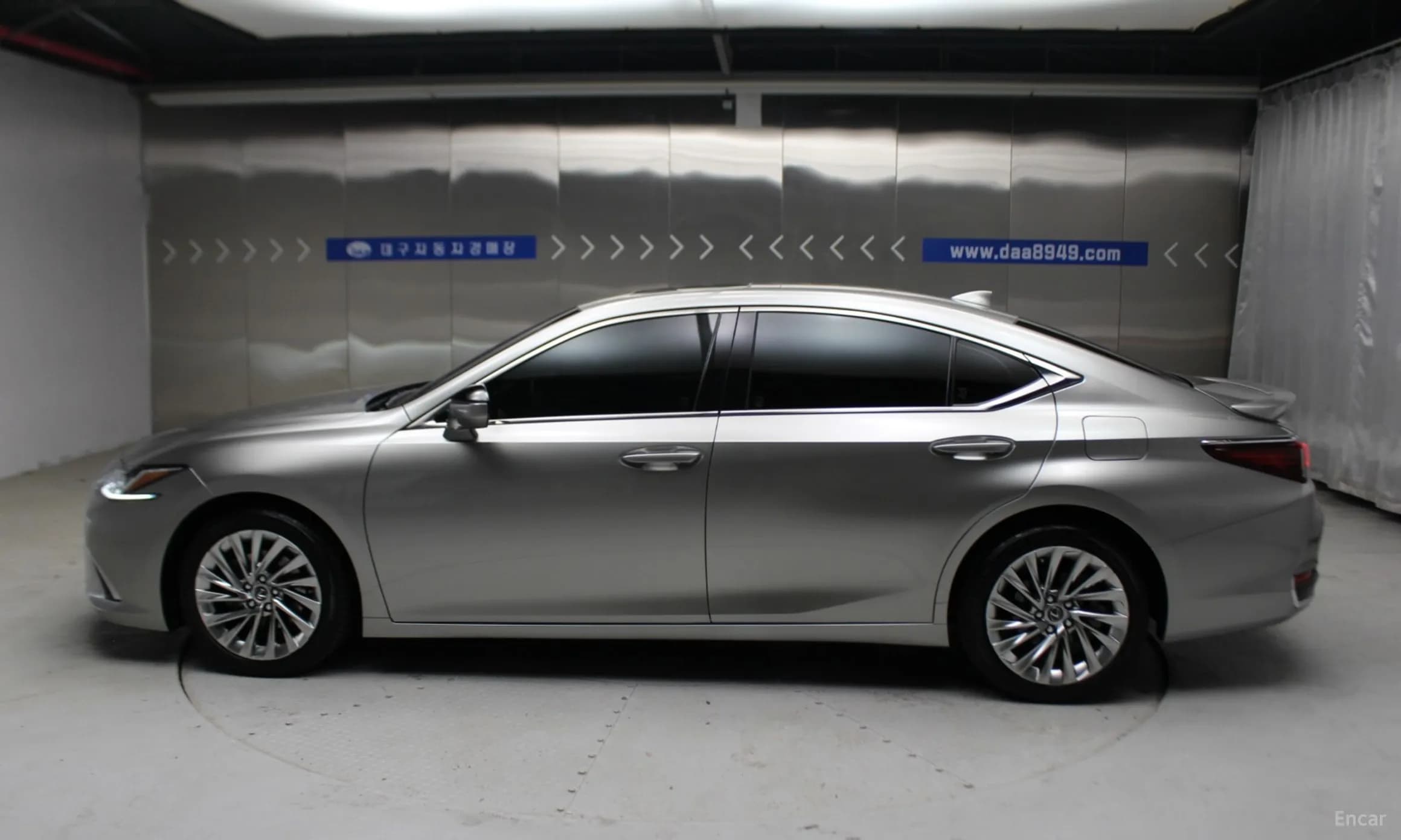 ES300h 7th Generation