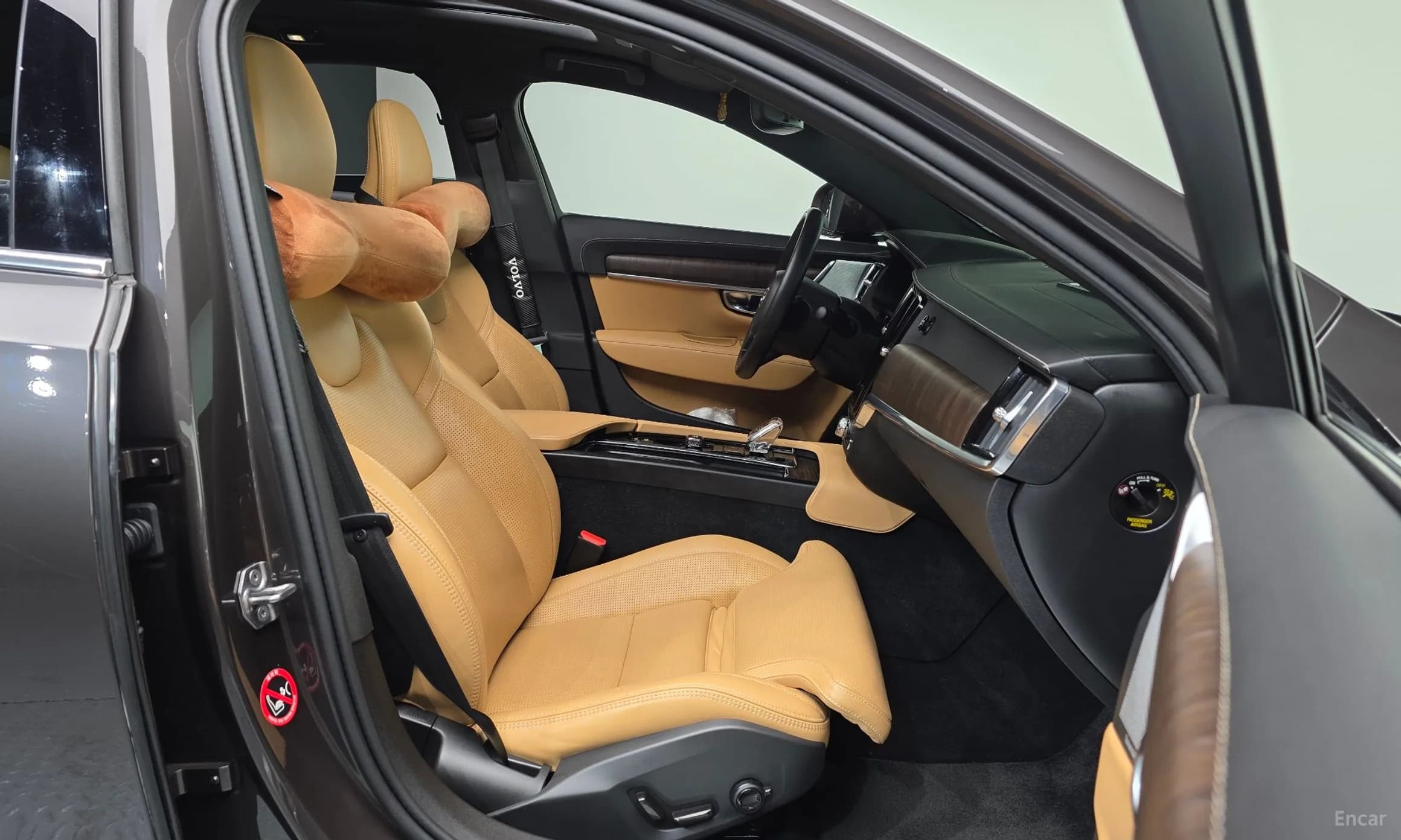 S90