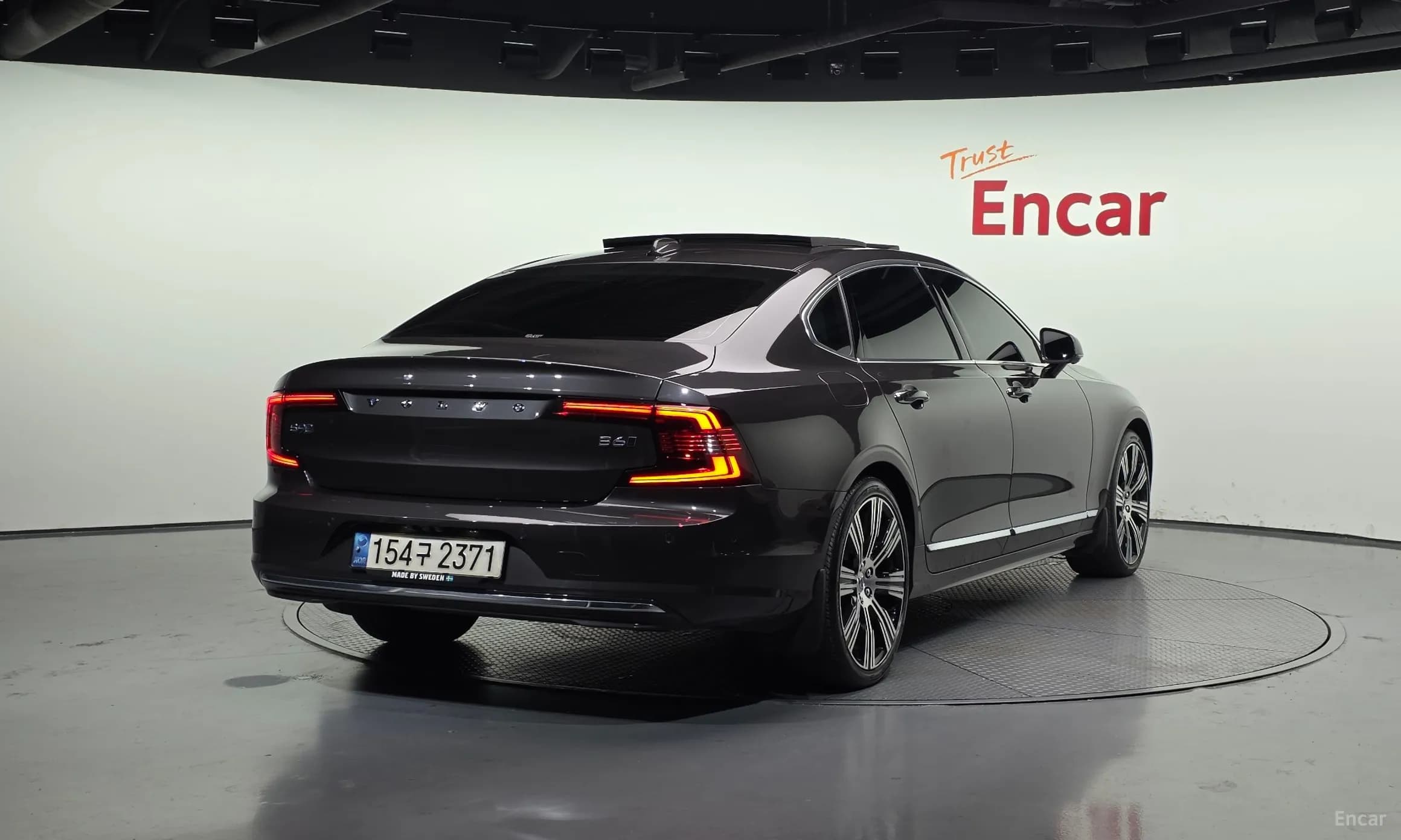 S90