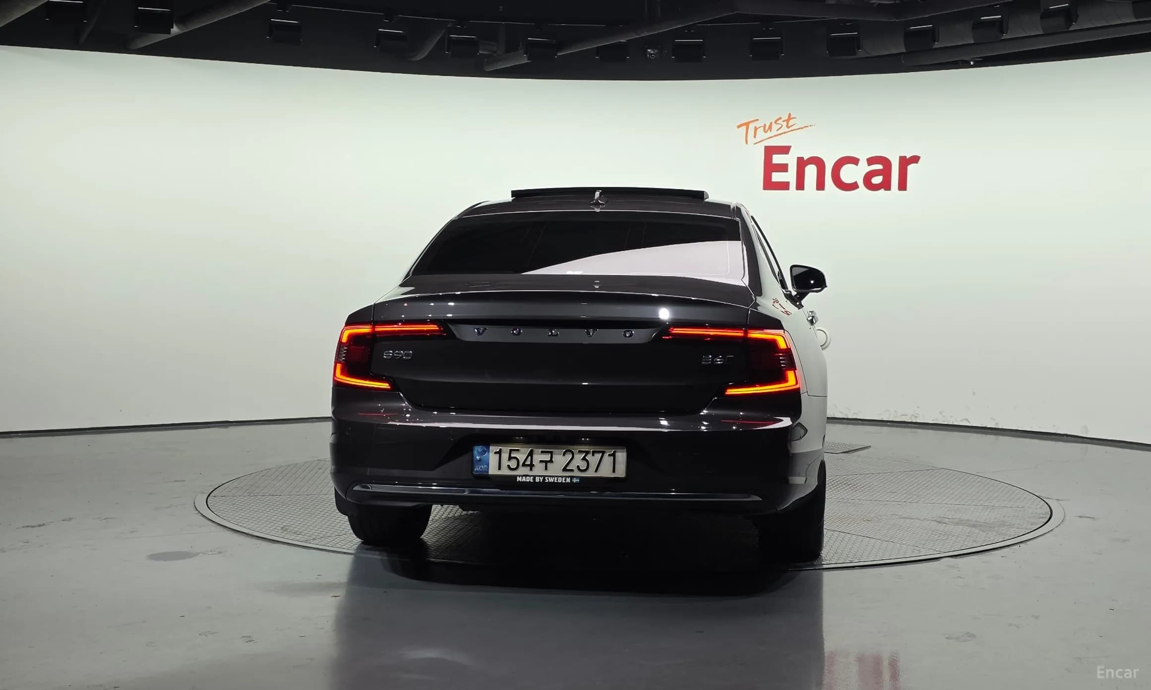 S90