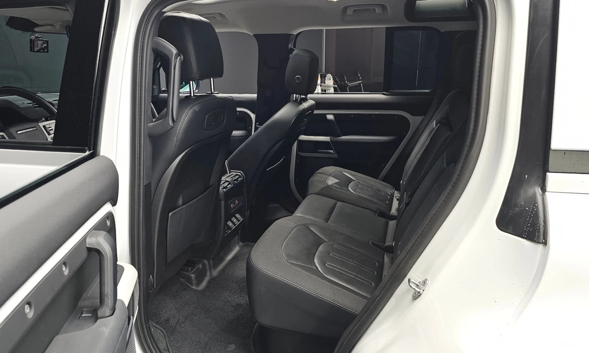 Defender (L663)
