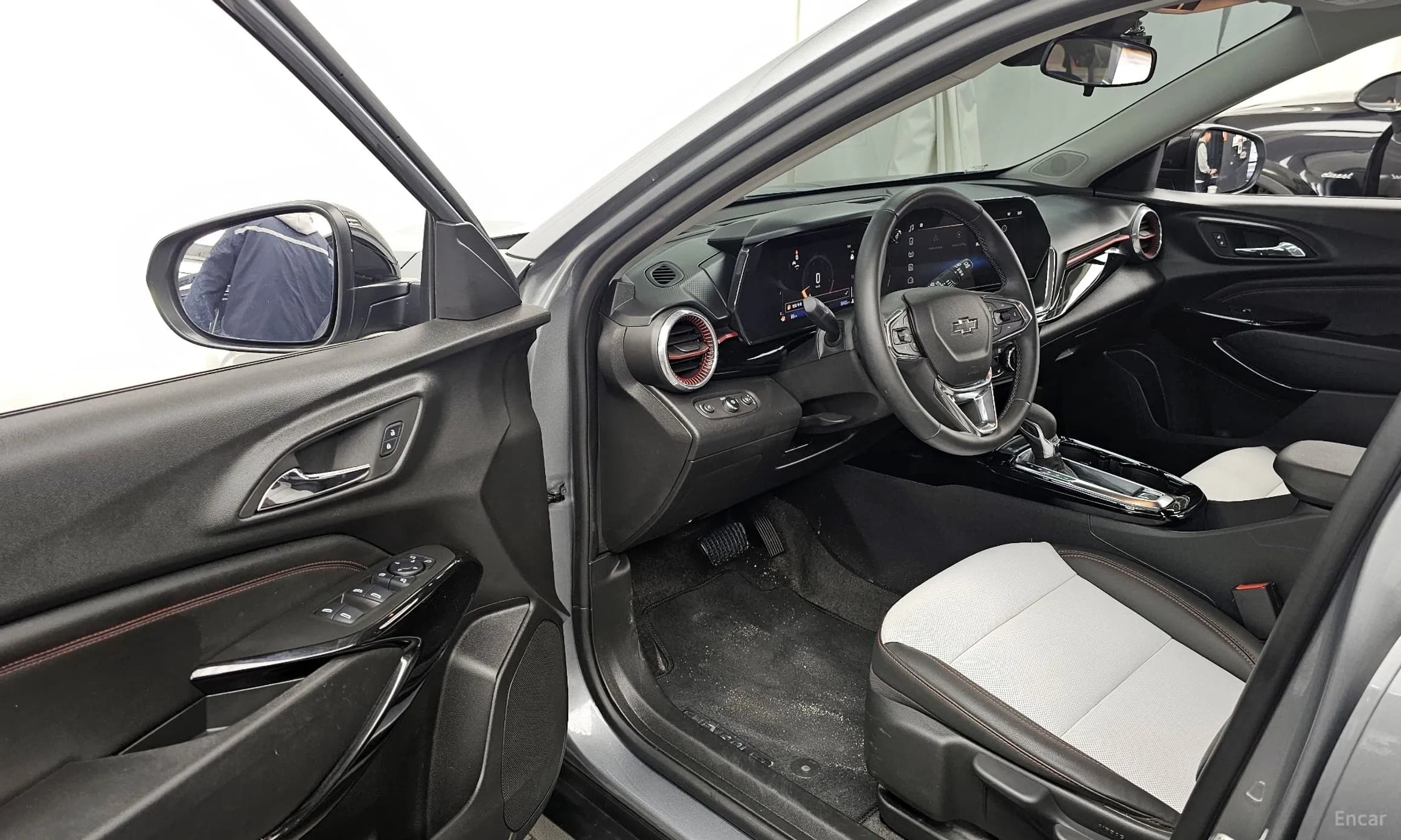 Trax Crossover
