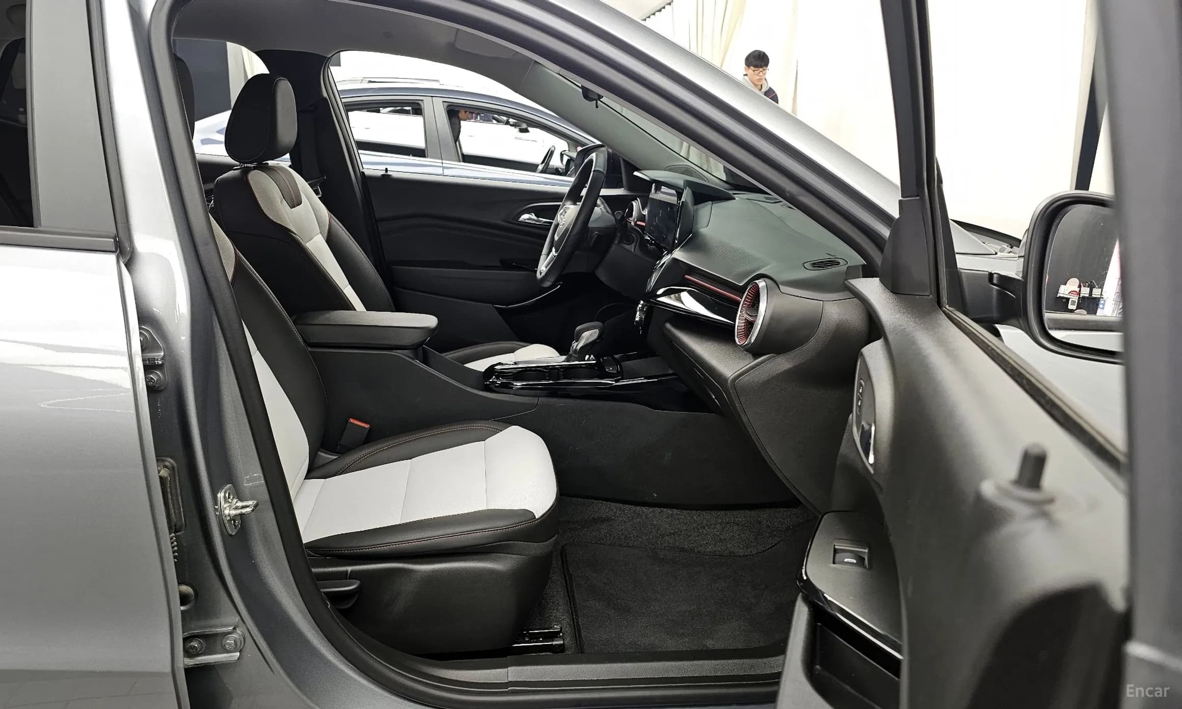 Trax Crossover