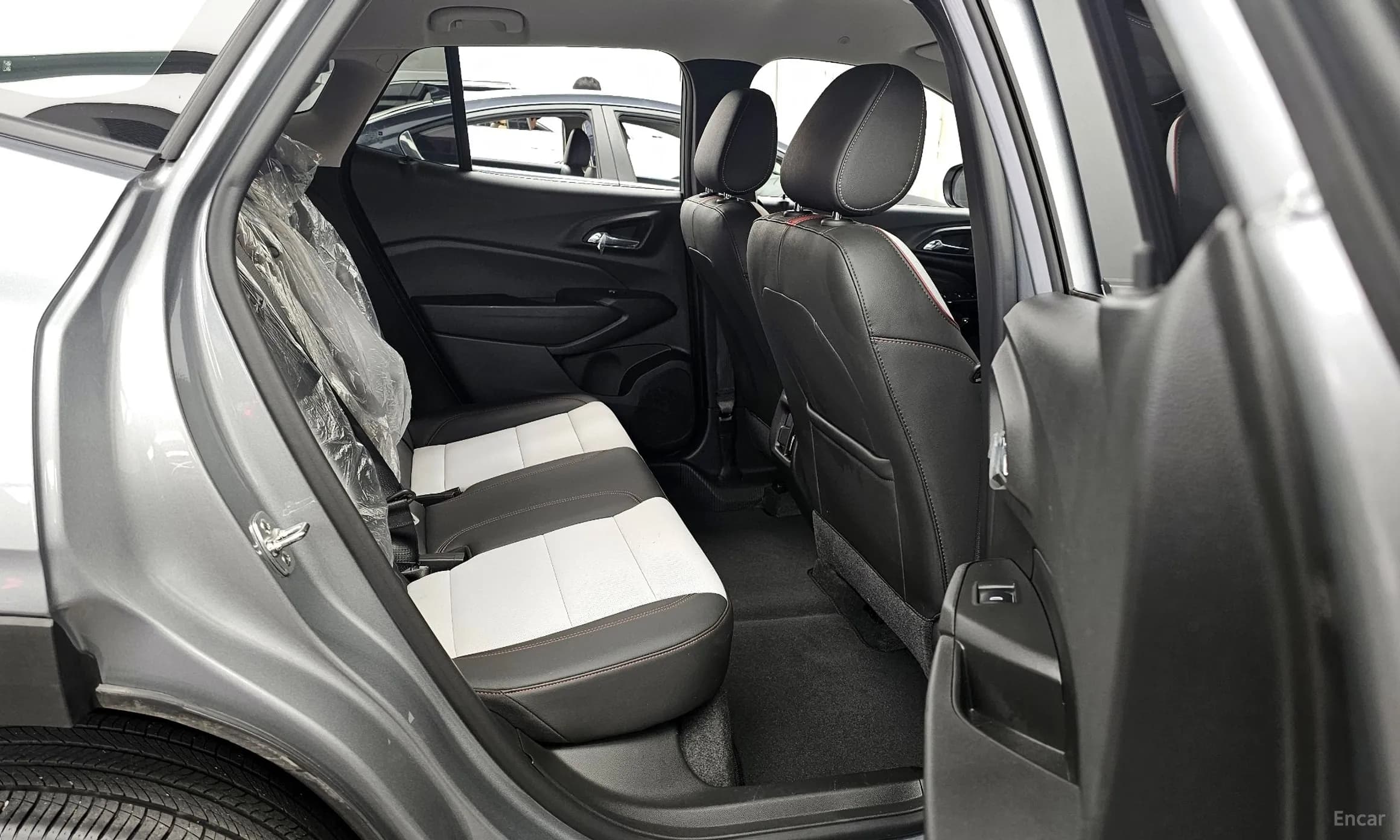 Trax Crossover