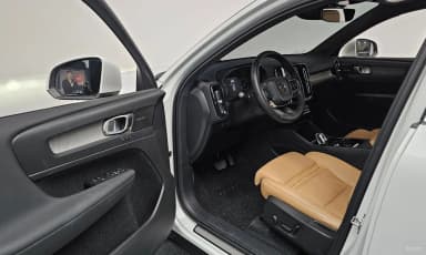 XC40