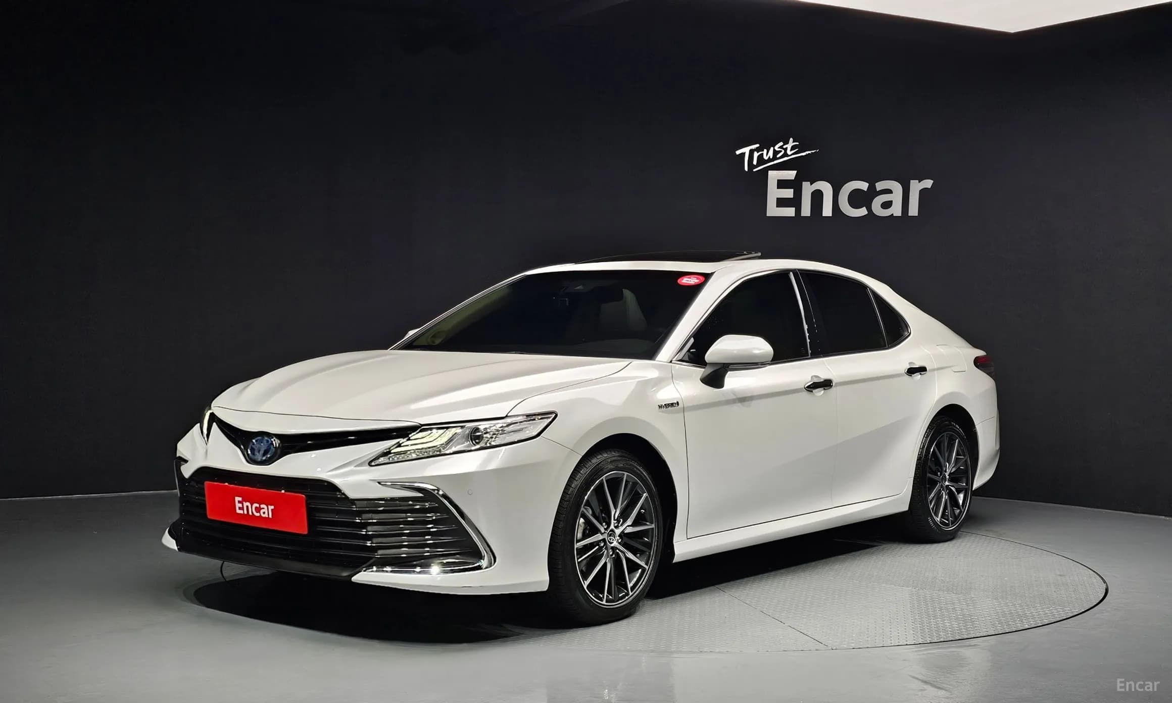 Camry (XV70)