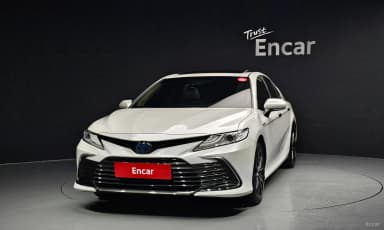 Camry (XV70)