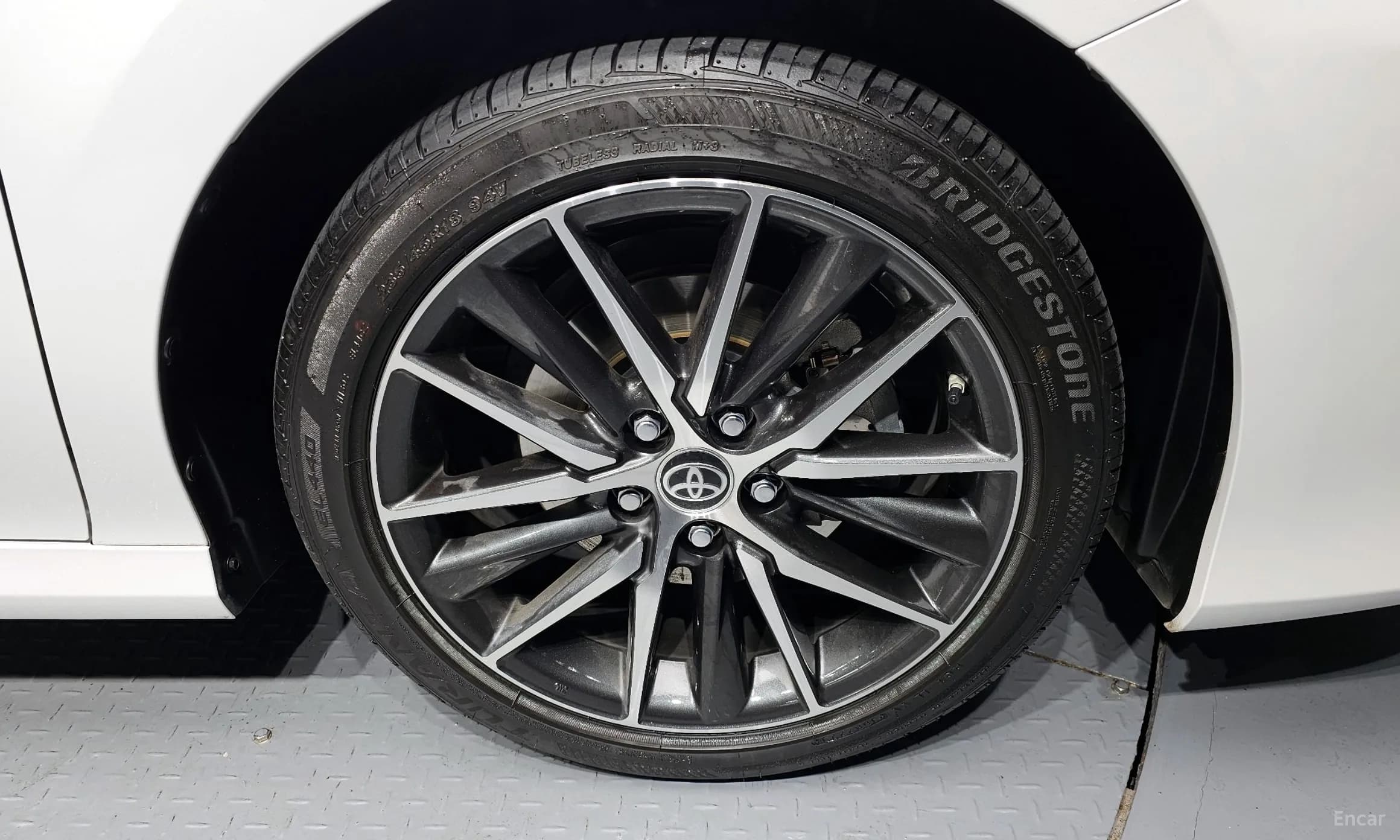 Camry (XV70)