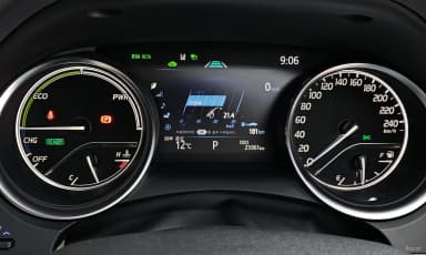 Camry (XV70)