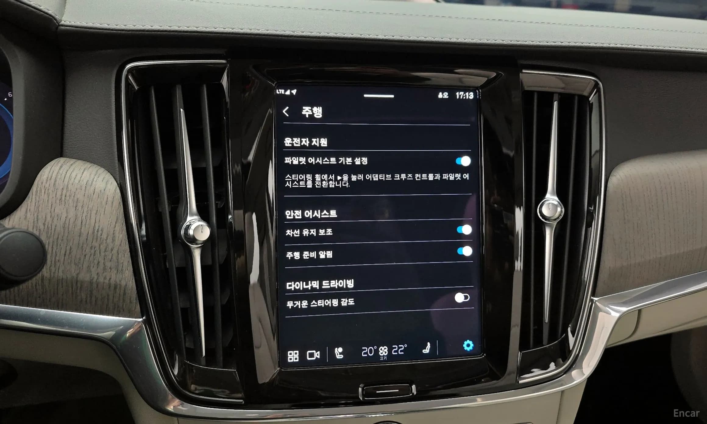 S90