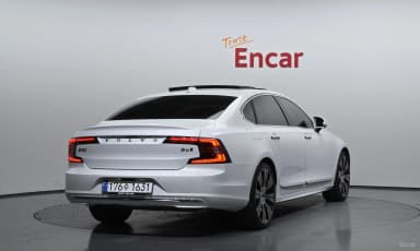 S90