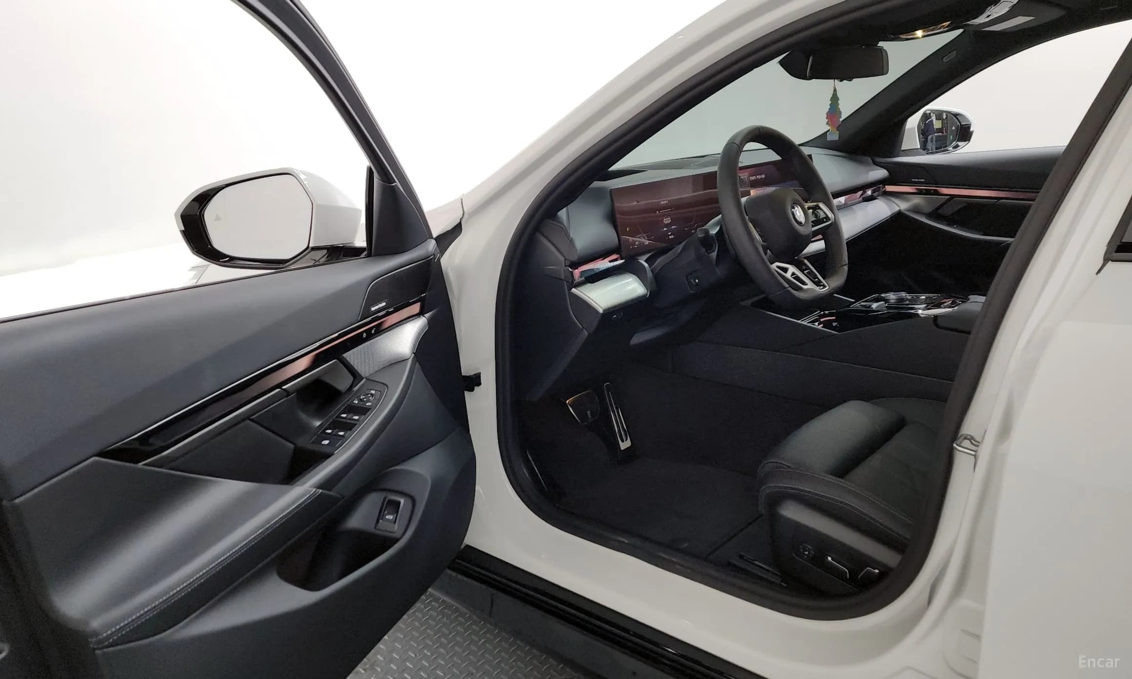 5 Series (G60)