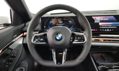 5 Series (G60)