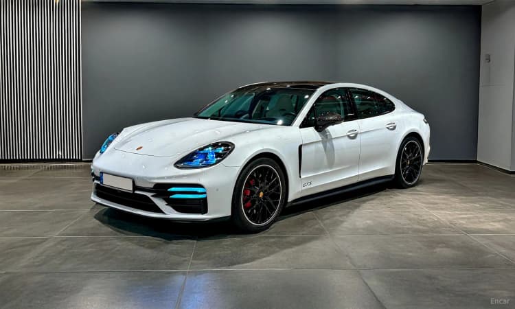 Panamera (971)