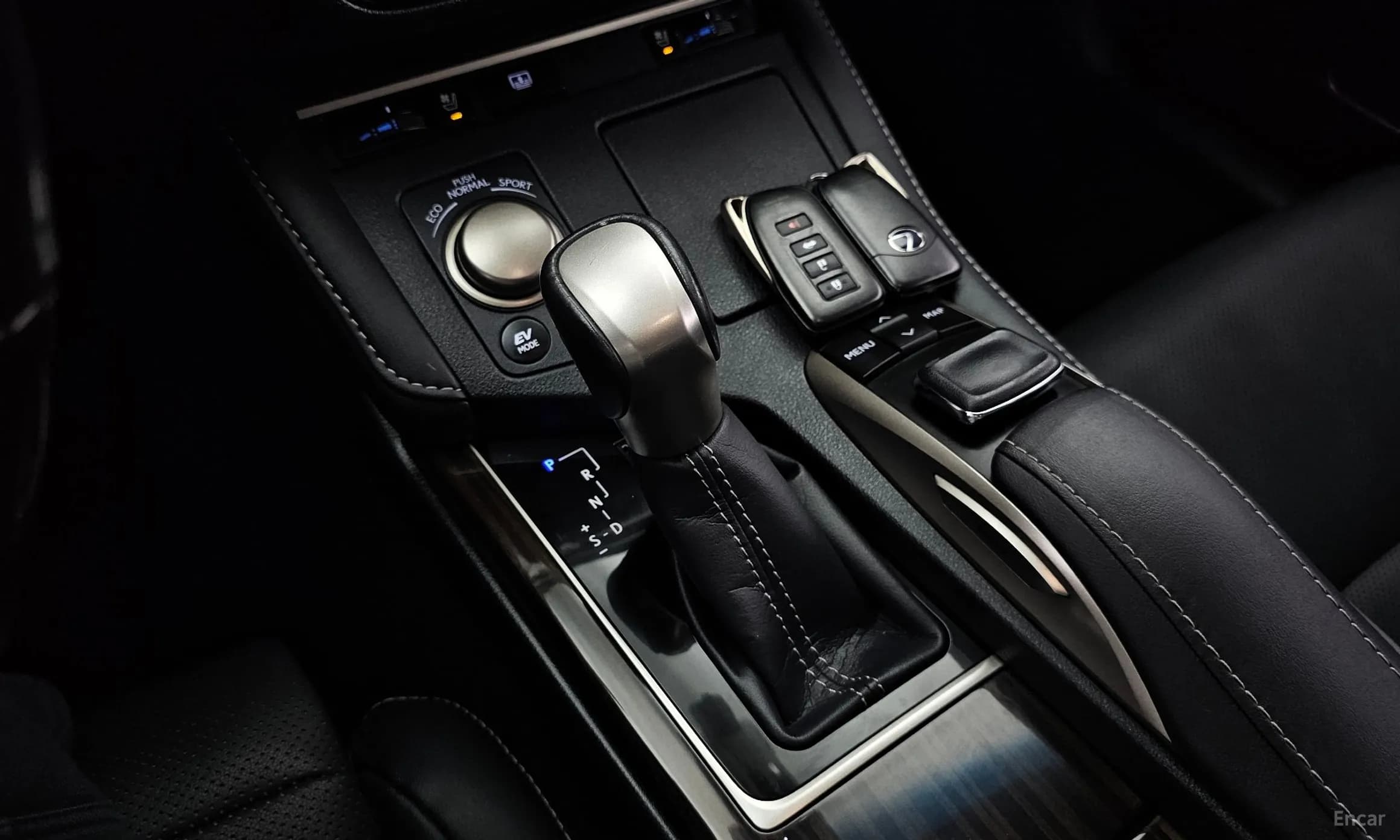 New ES300h