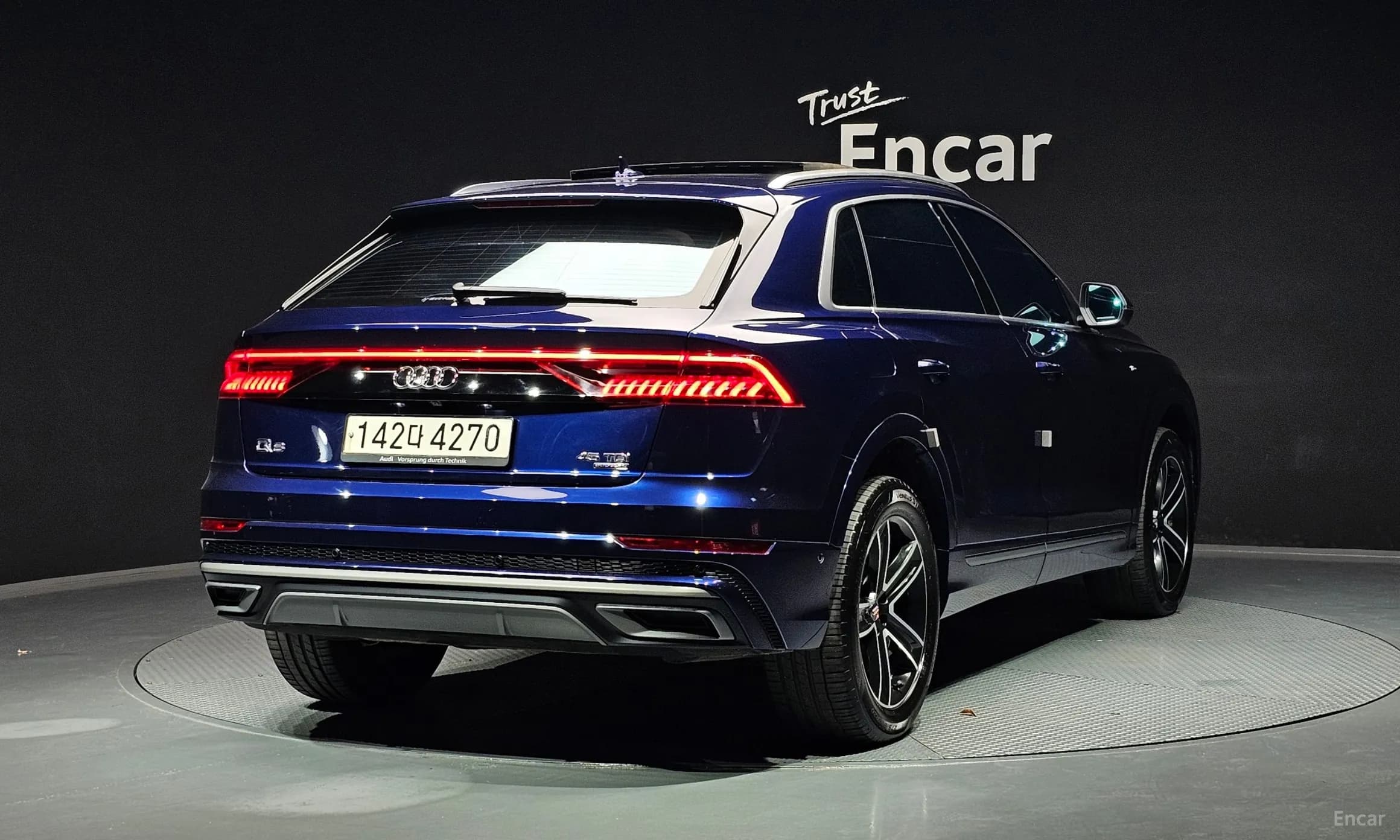 Q8 (4M)