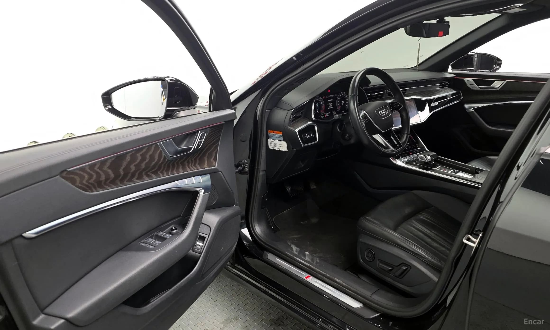 A6 (C8)