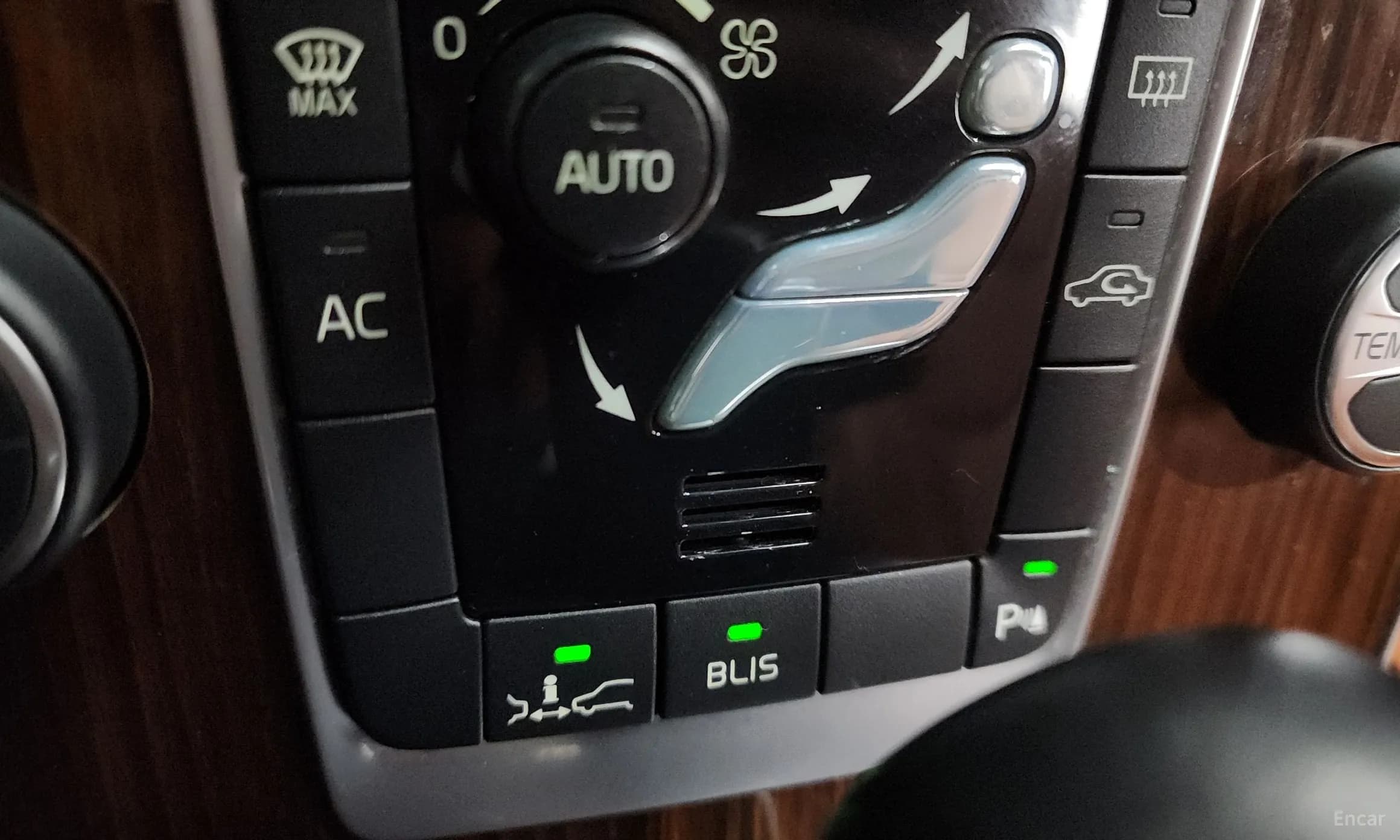 S60
