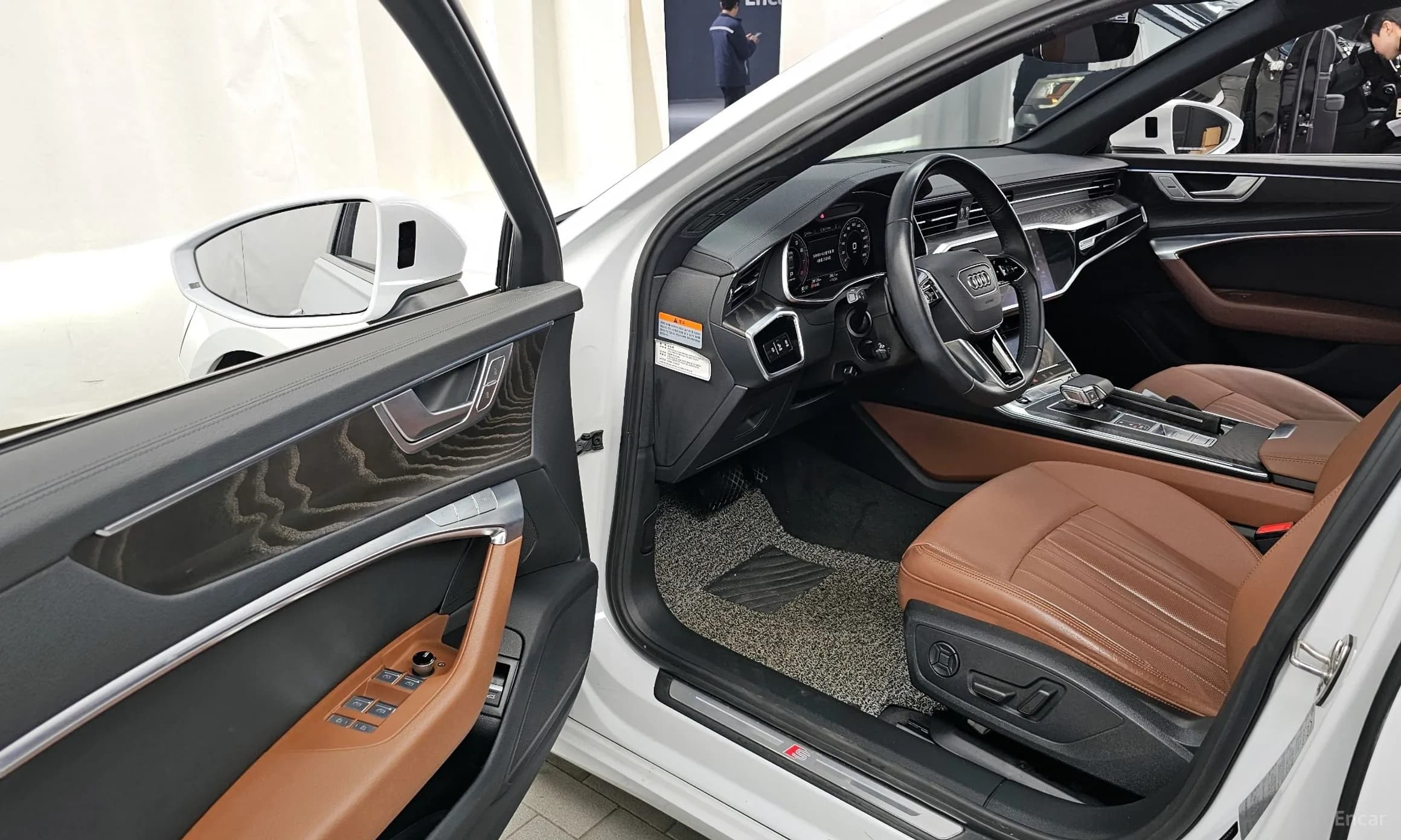A6 (C8)