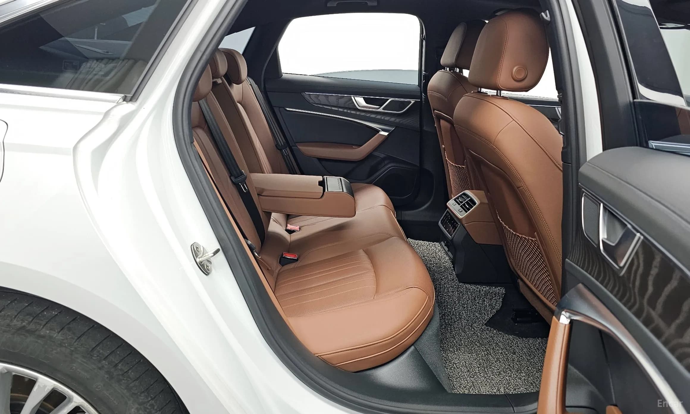 A6 (C8)