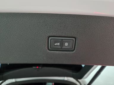 Q8 (4M)