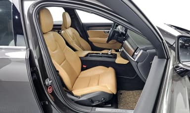 S90