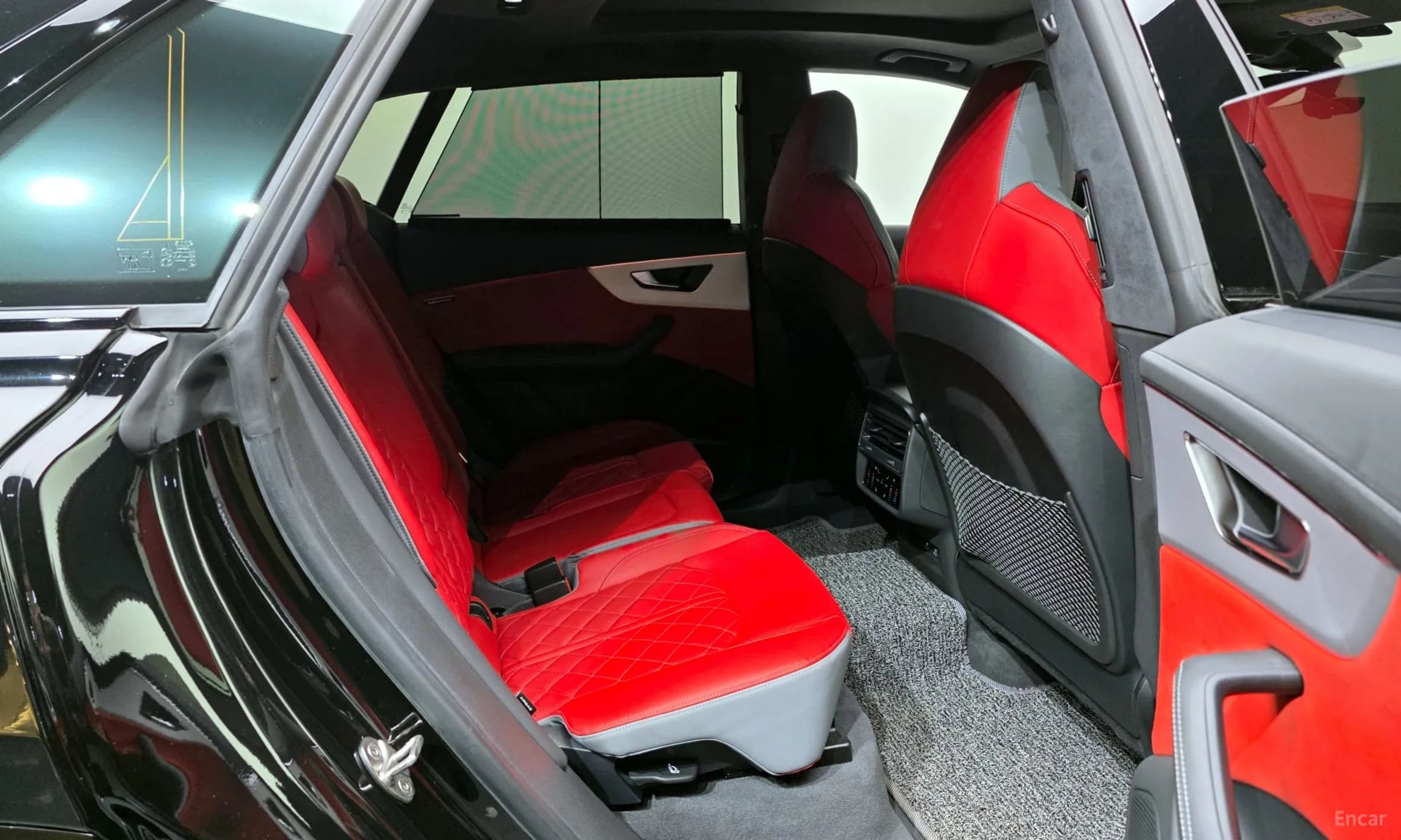 Q8 (4M)