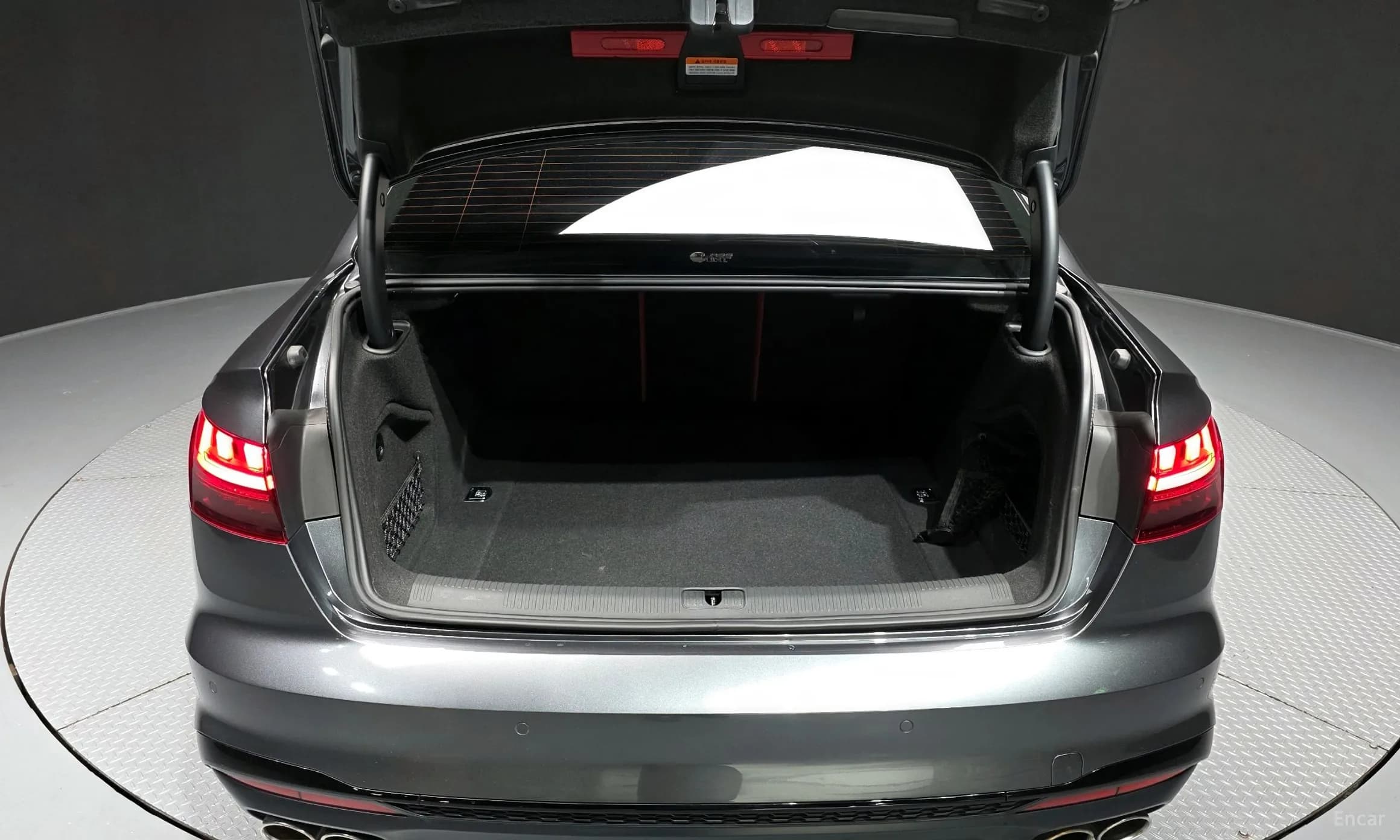 S4 (B9)