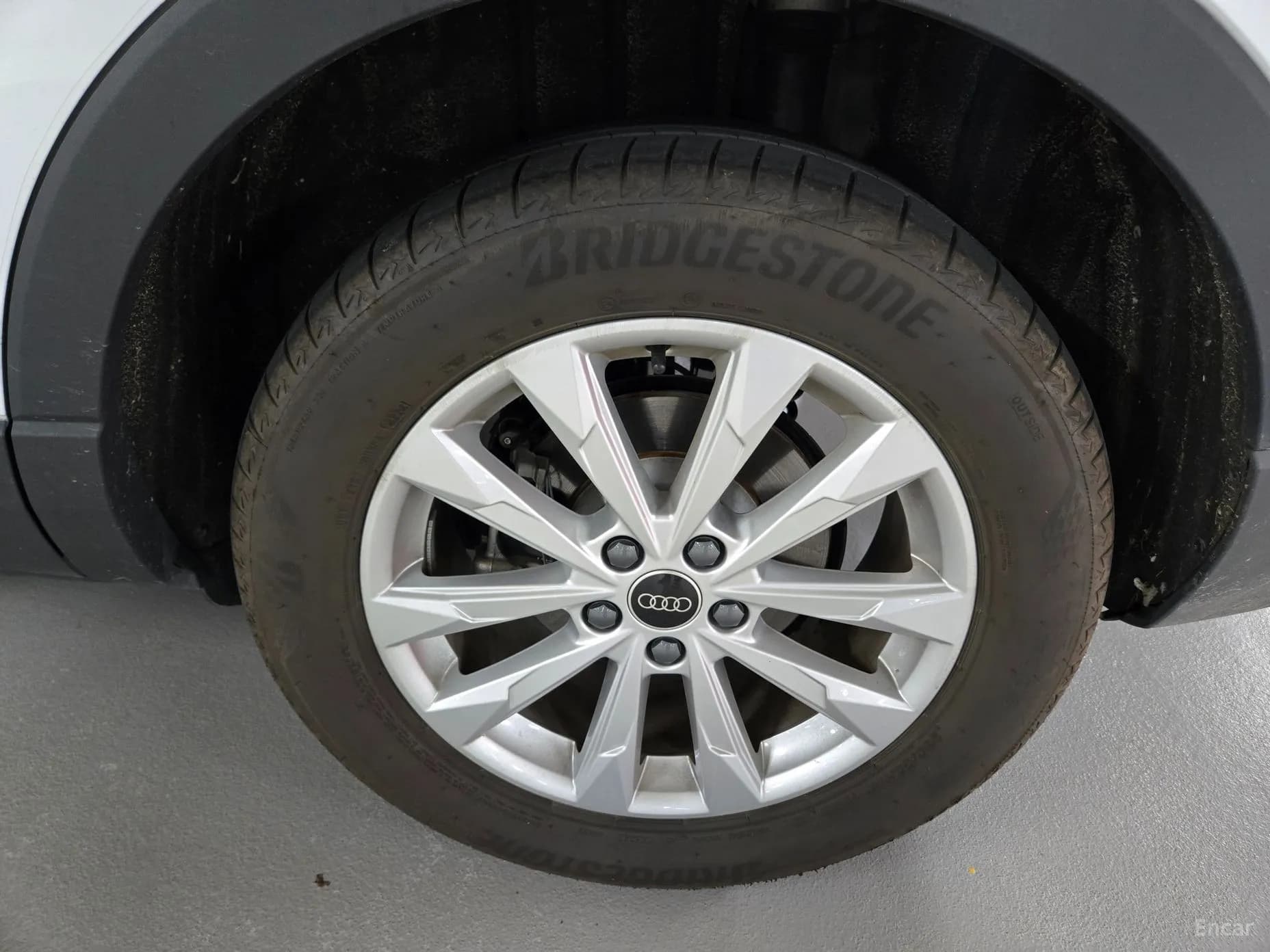 Q3 (F3)