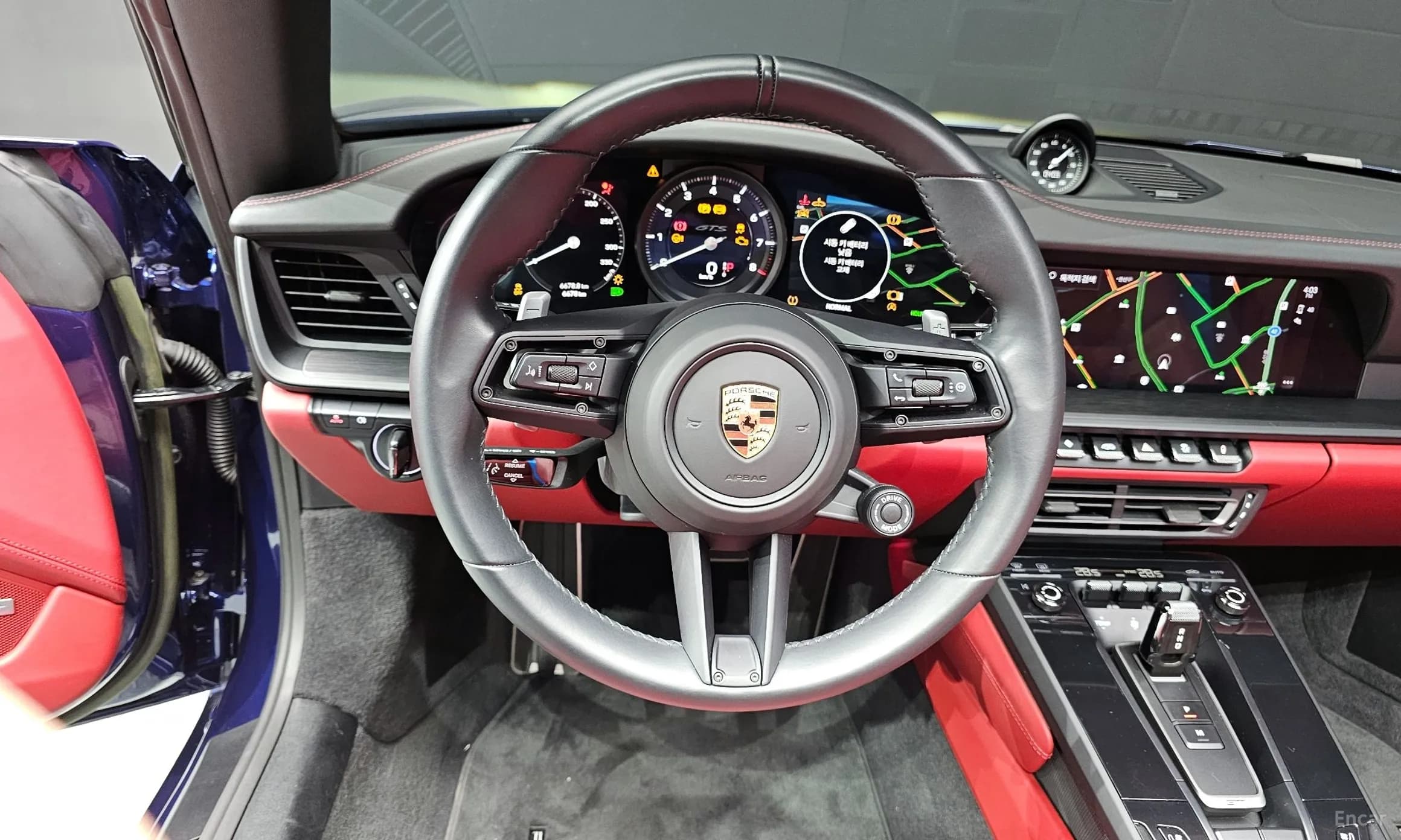 911 (992)