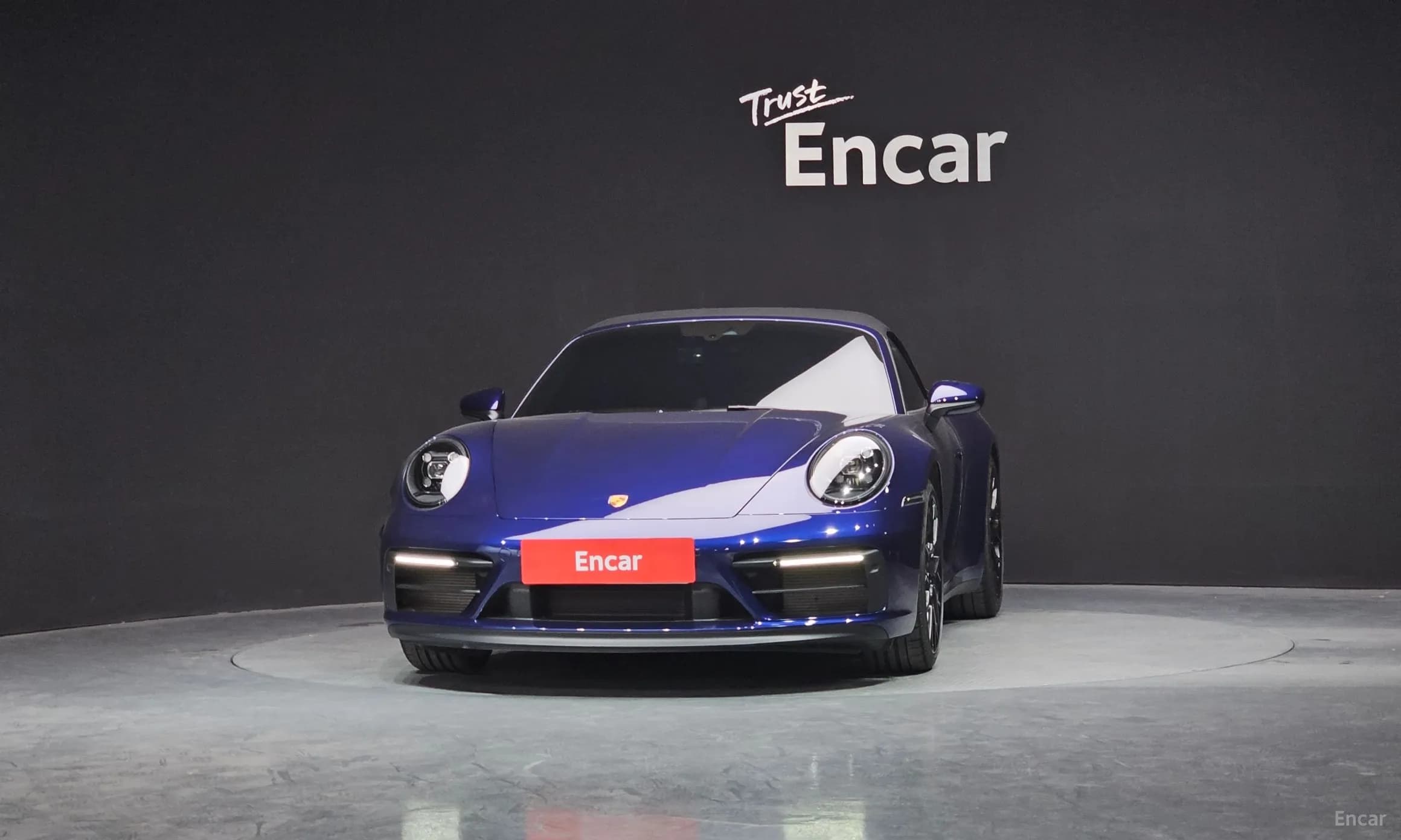 911 (992)