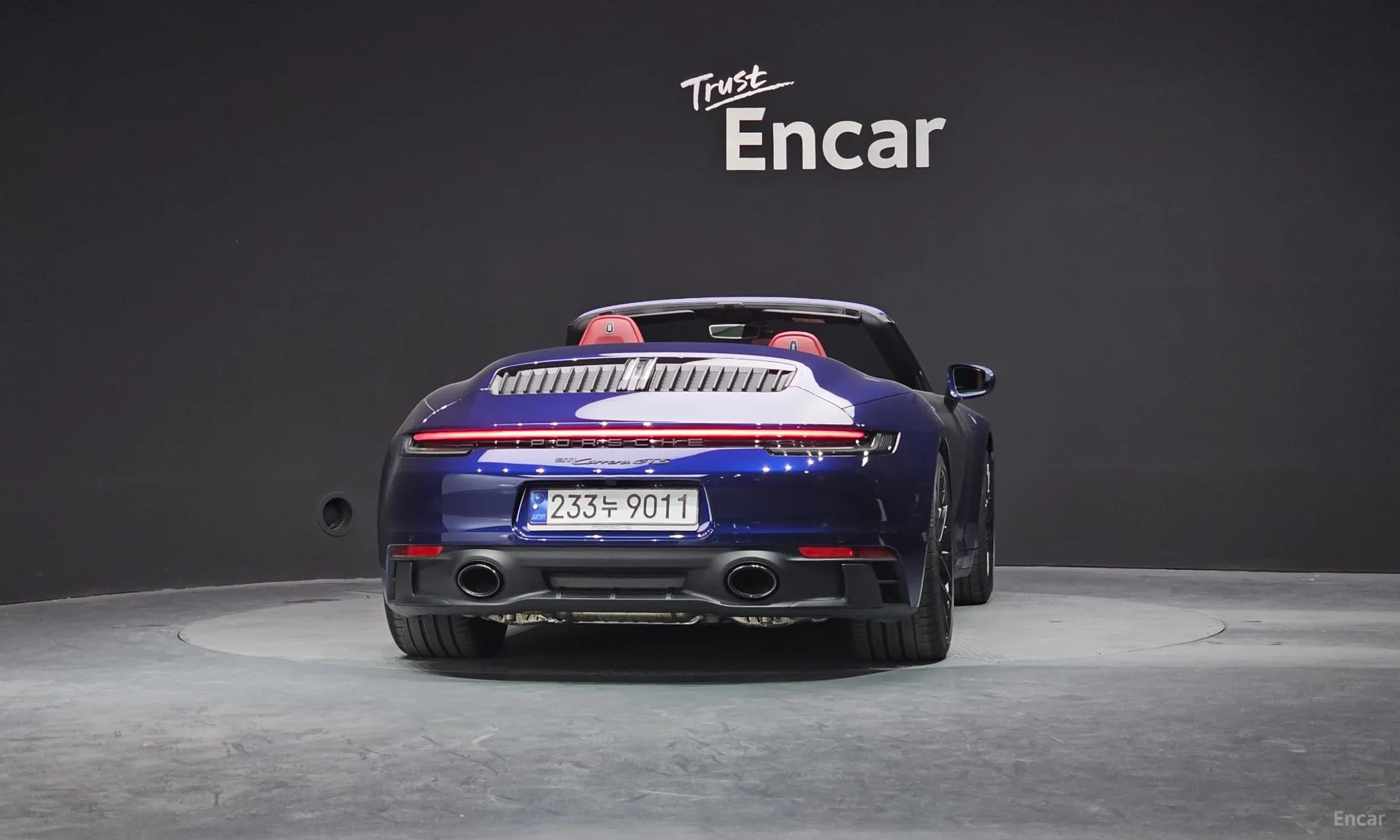911 (992)