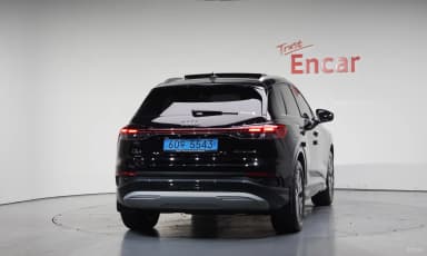 Q4 e-tron (F4)