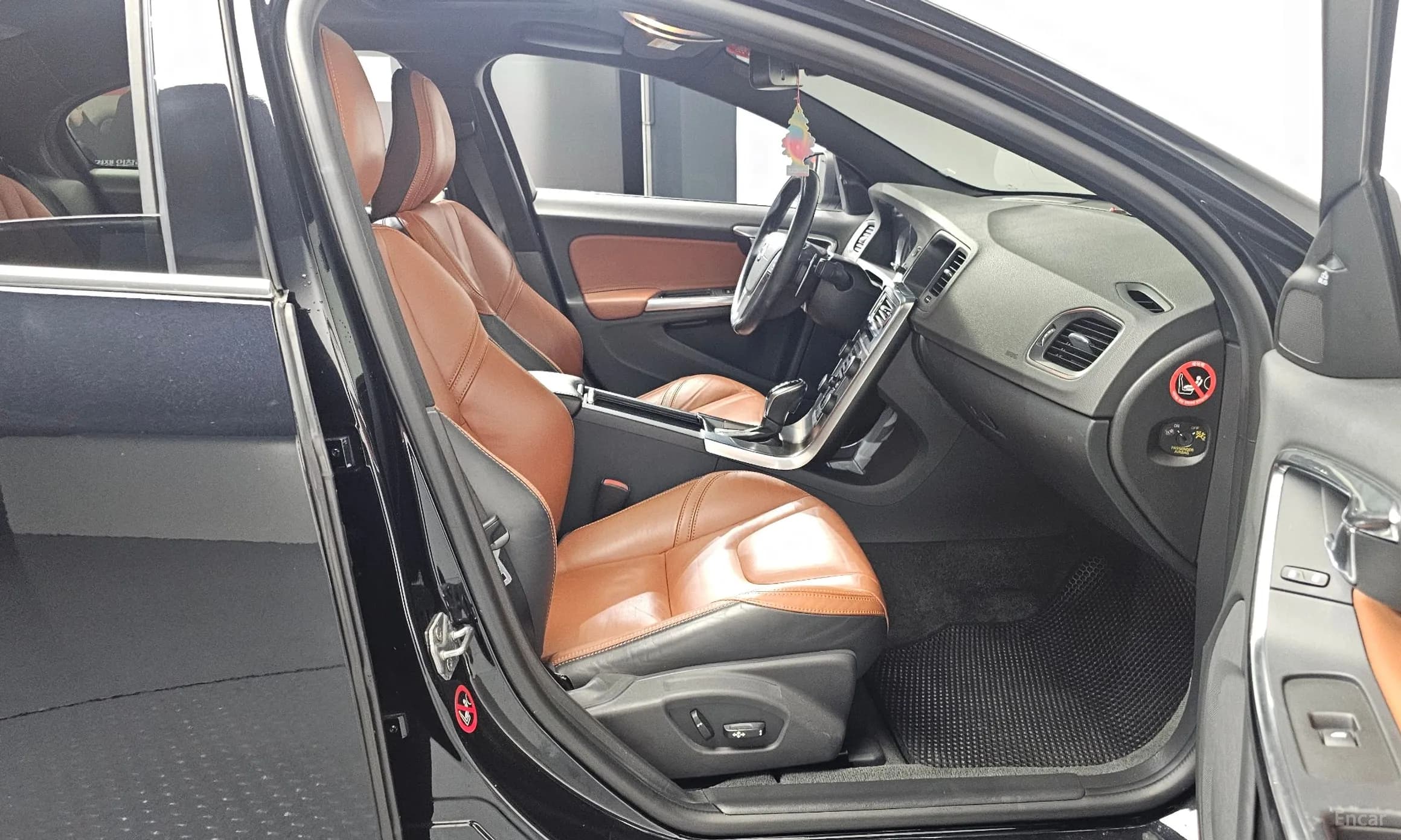S60
