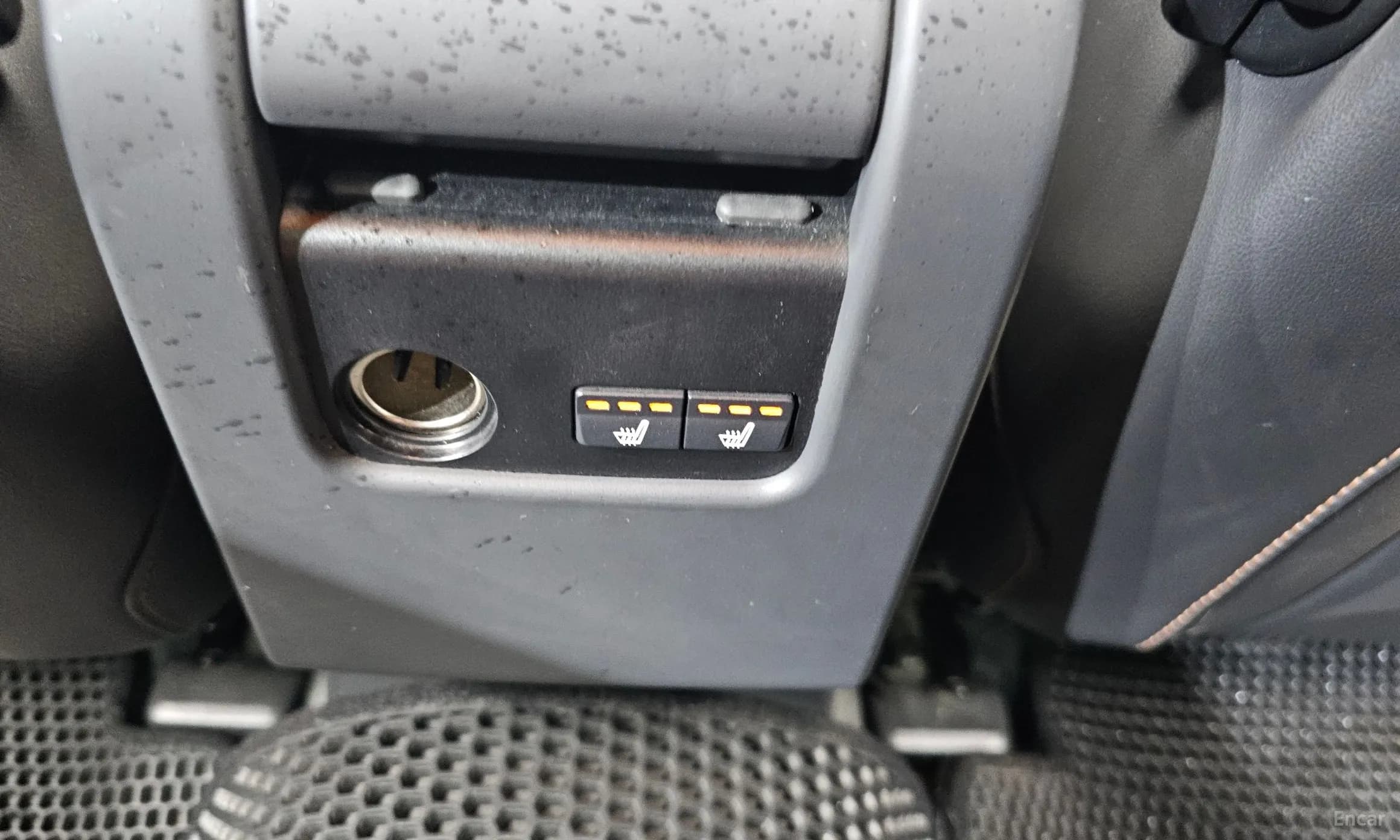S60