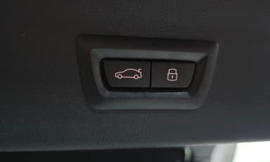 X4 (G02)