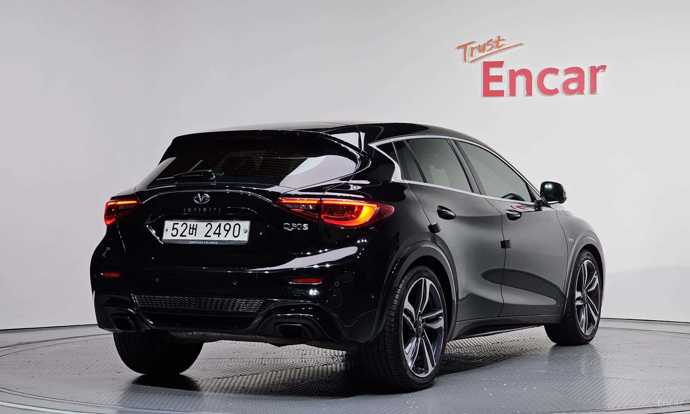 Q30