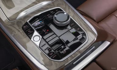 X7 (G07)