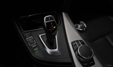 Series 4 (F32)