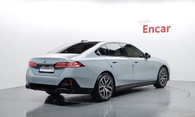 5 Series (G60)