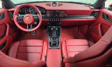 911 (992)