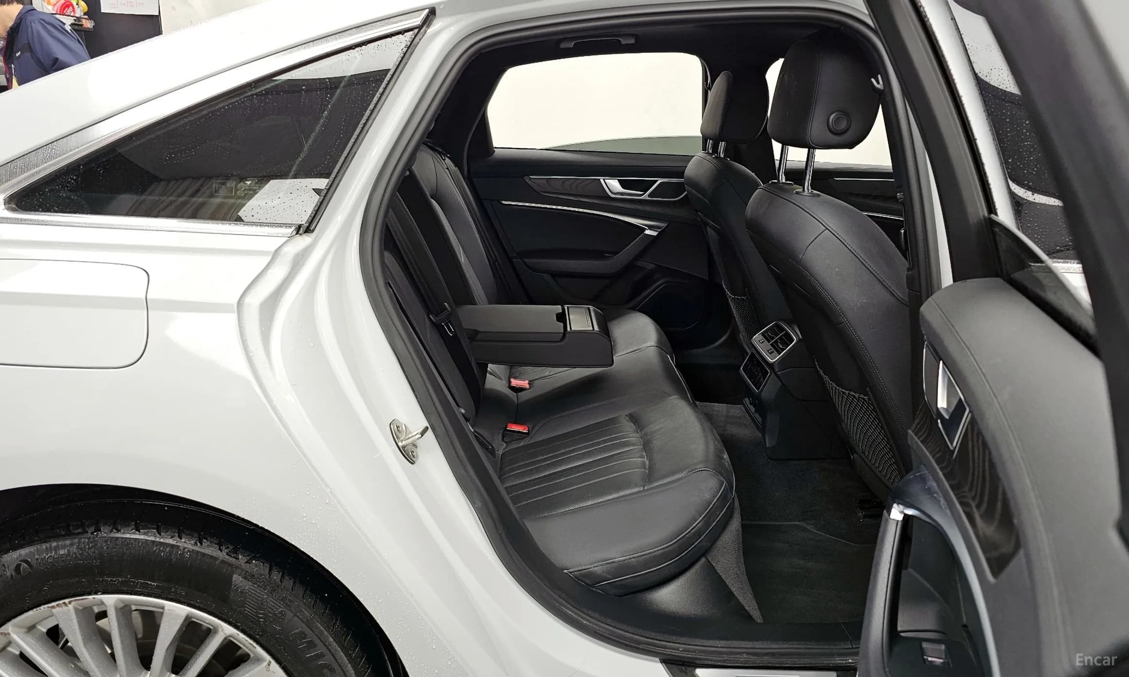 A6 (C8)