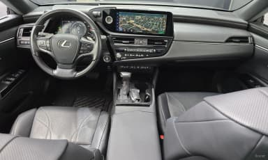 ES300h 7th Generation
