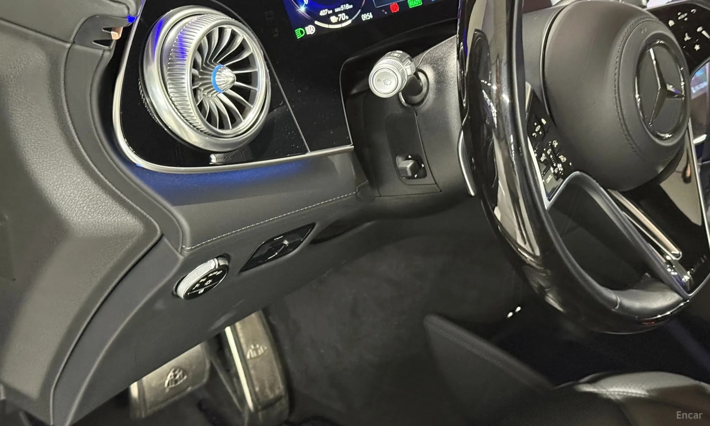 EQS SUV X296