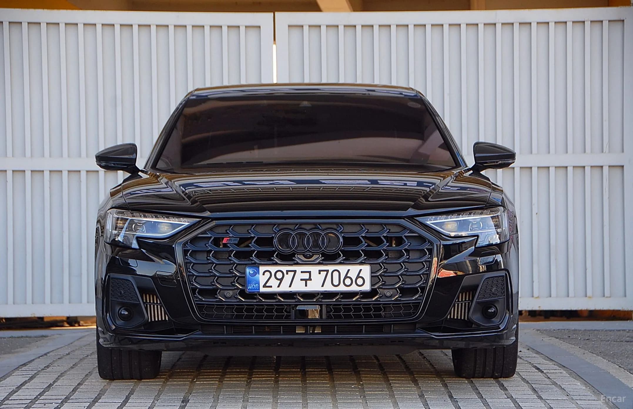 S8 (D5)
