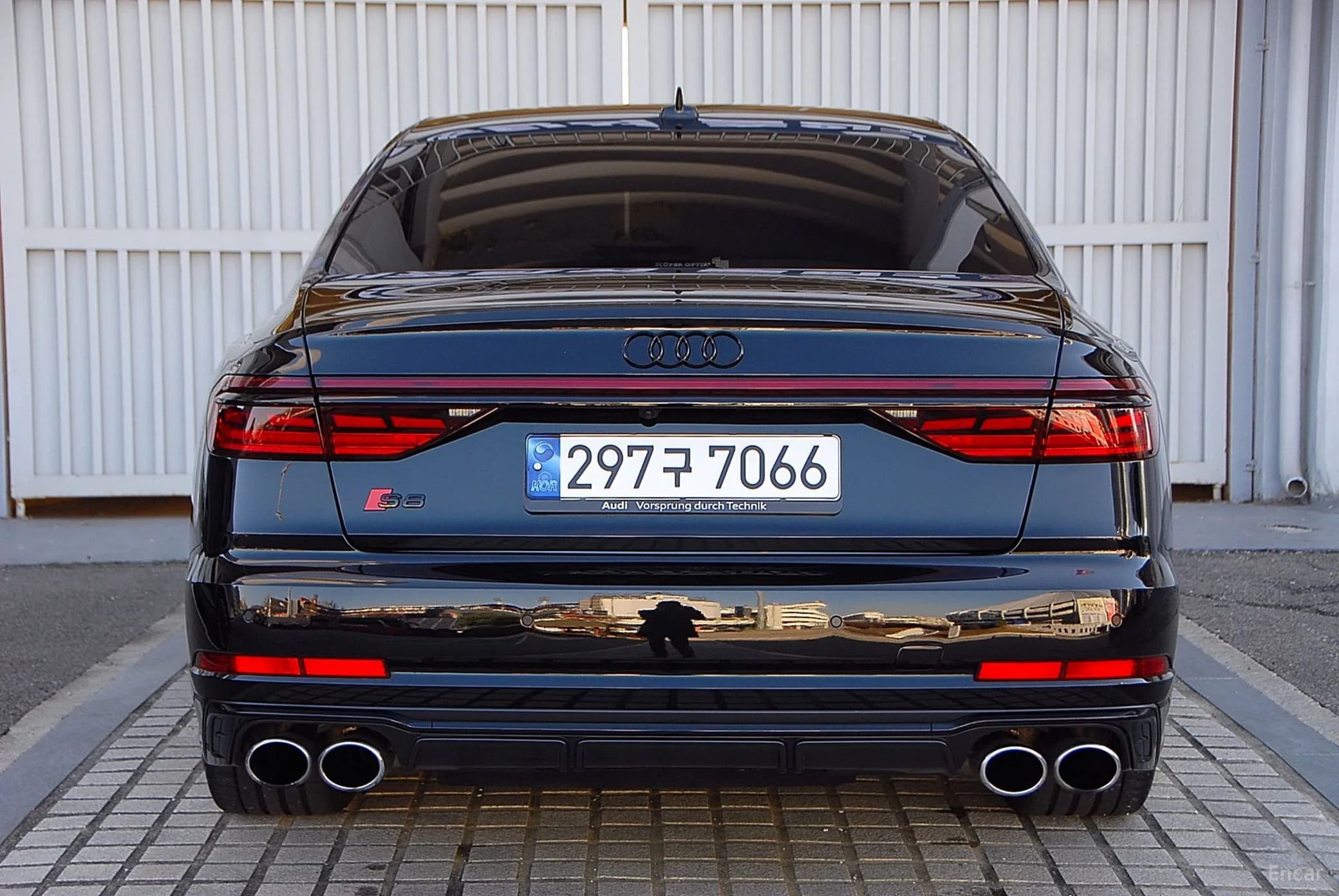S8 (D5)