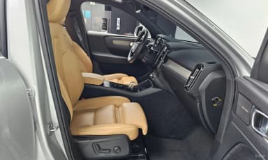 XC40