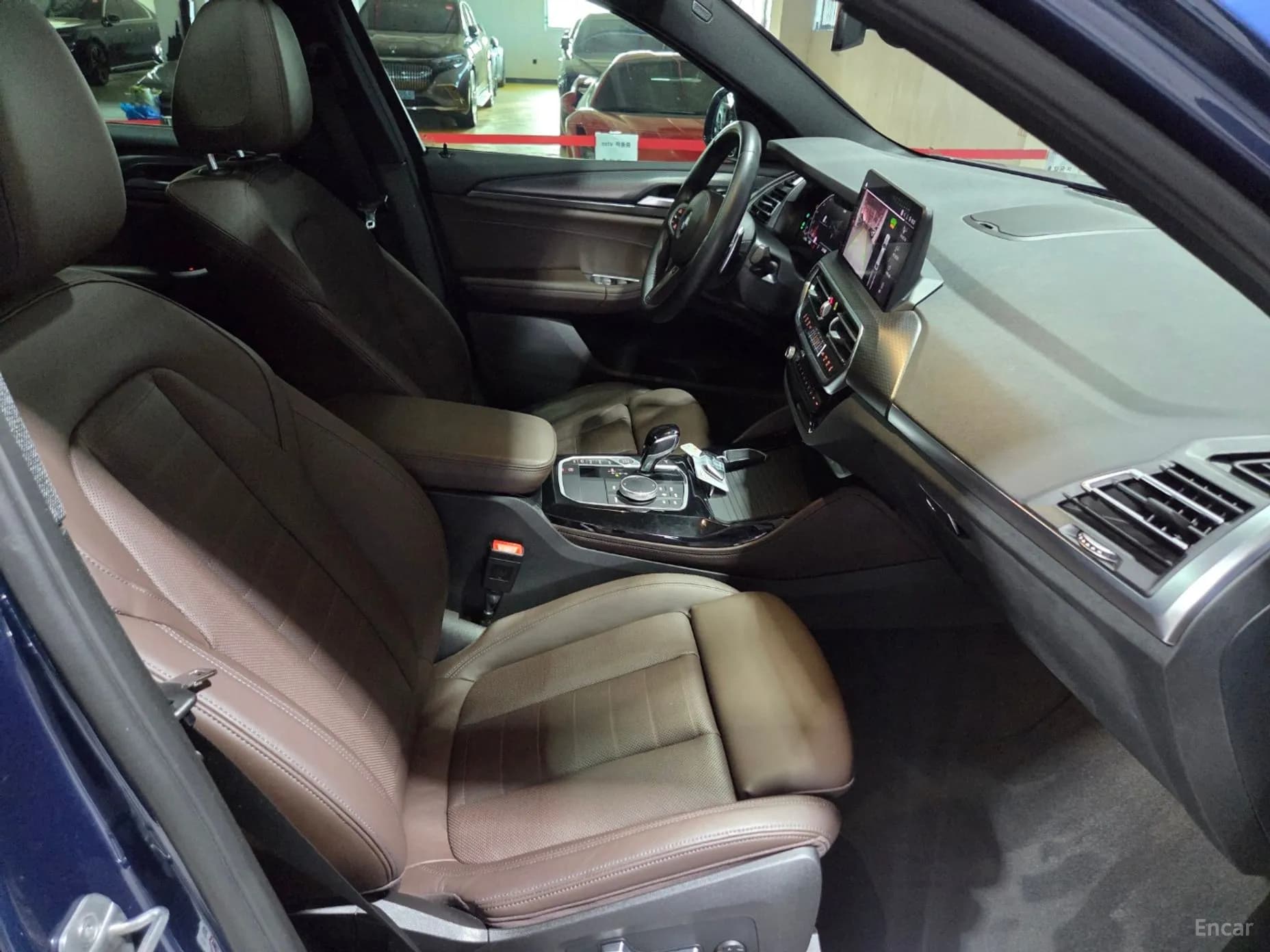 X4 (G02)