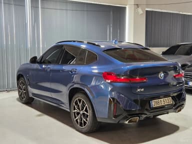 X4 (G02)