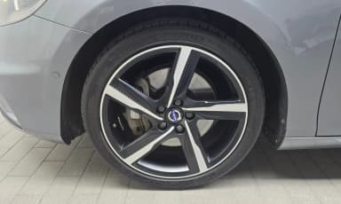 V40